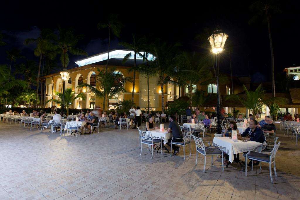 Majestic Elegance Punta Cana (Adults Only) Dış mekan fotoğraf The lobby of the Royal Thai Hotel